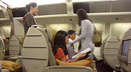 Asiana Airlines i stewardessa